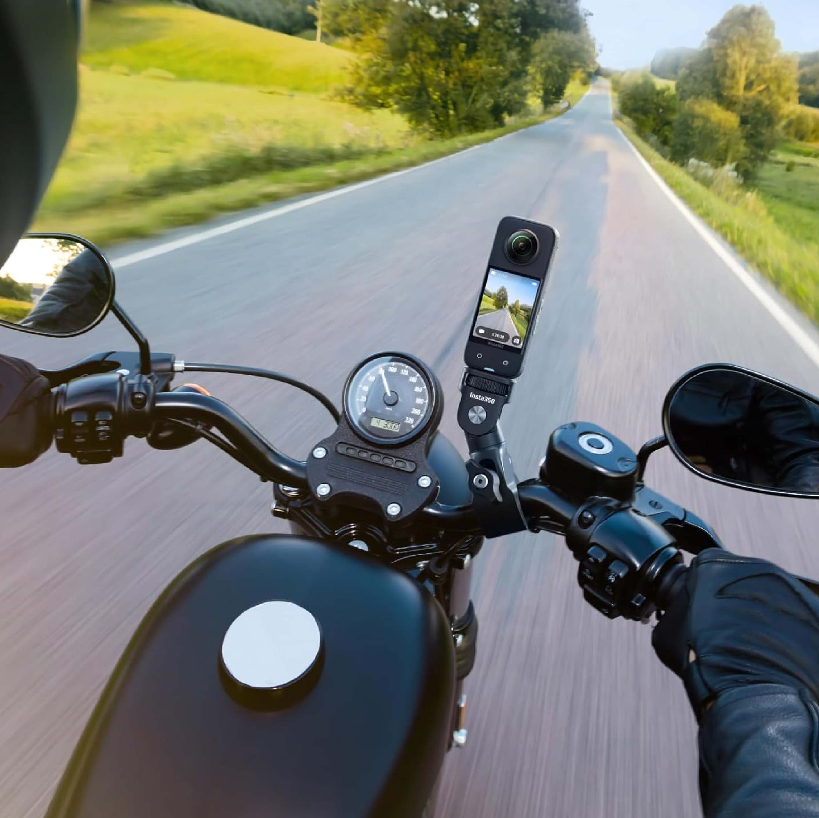 Insta360 Motorcycle Mount Bundle Standard (New Version)