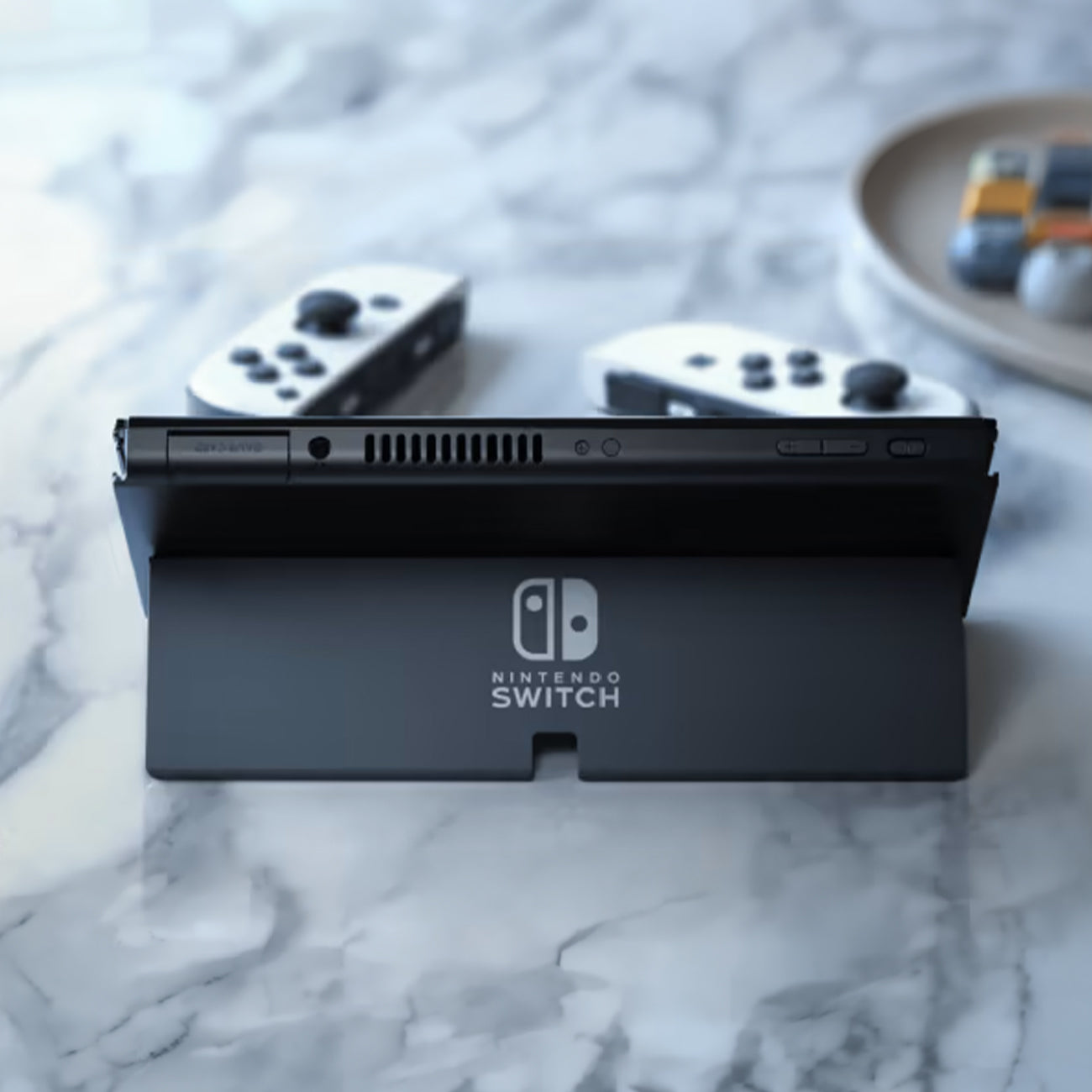 Nintendo Switch Oled with White Joy-Con