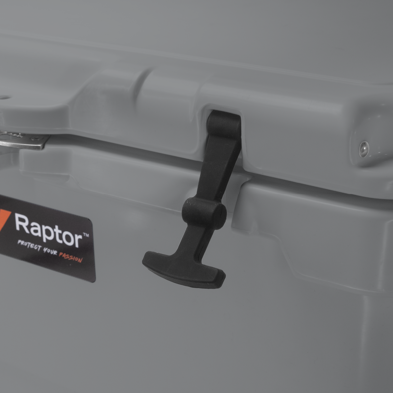 Raptor Cooler Polar Hand Carry 45