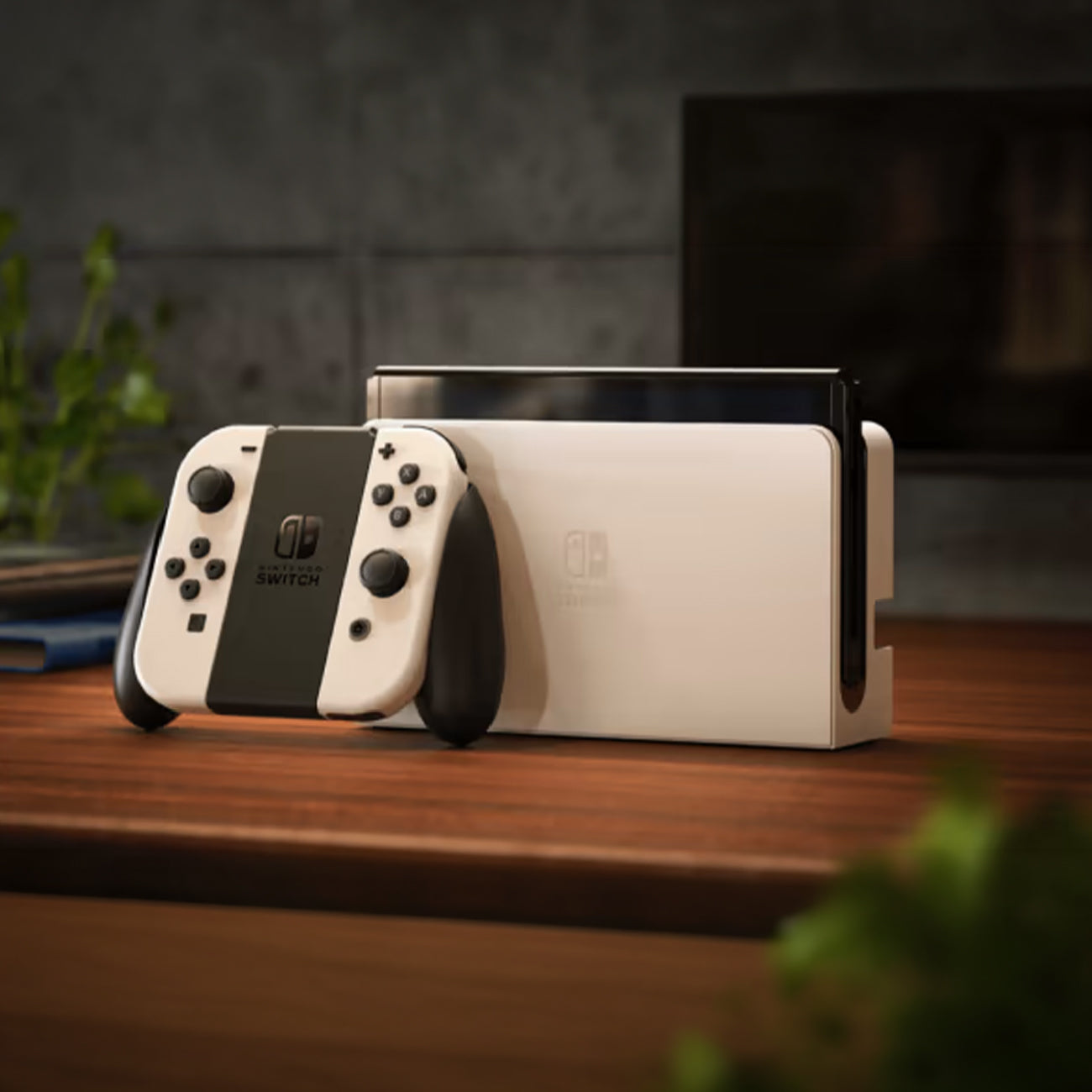 Nintendo Switch Oled with White Joy-Con
