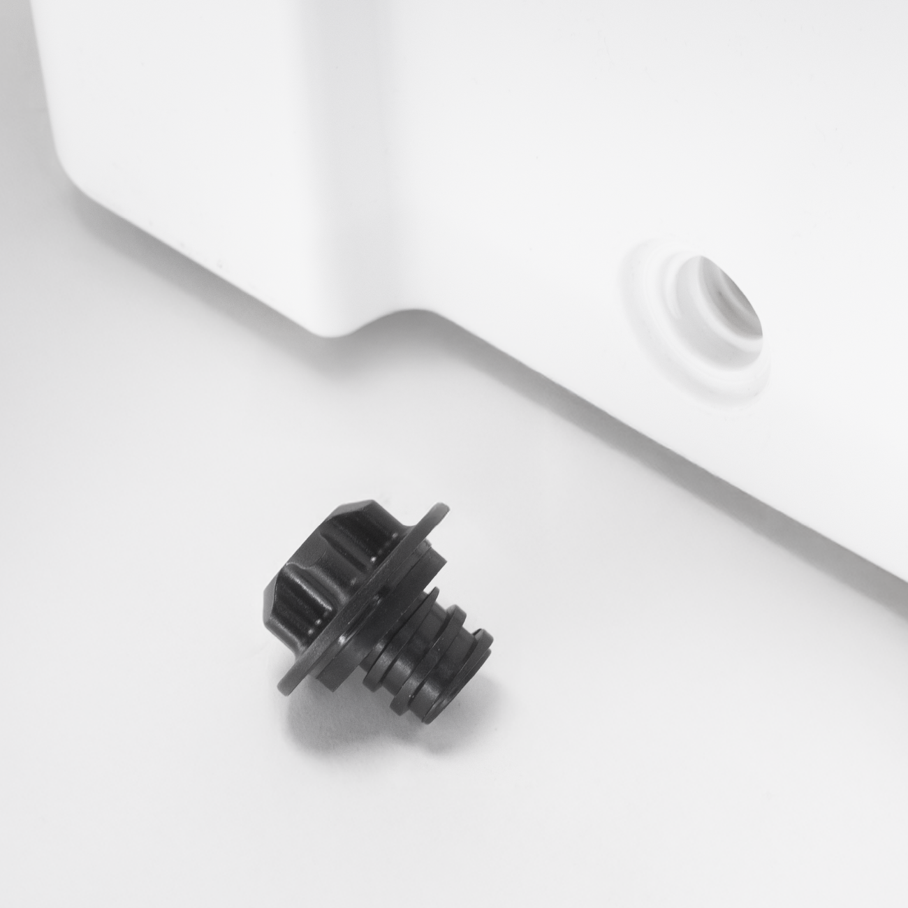 Raptor Cooler Polar Hand Carry 75