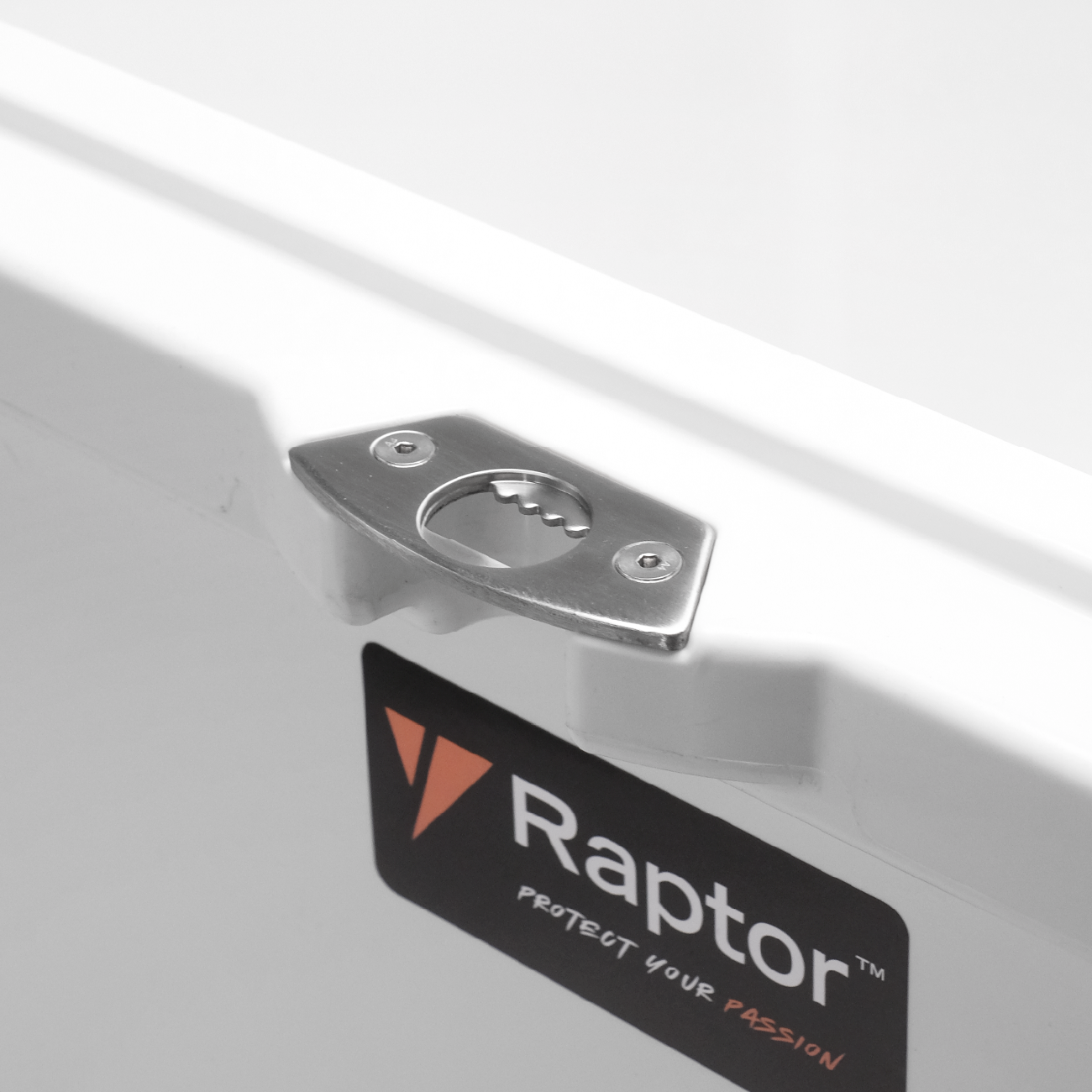 Raptor Cooler Polar Hand Carry 75